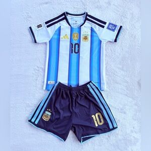 Argentina Lionel Messi #10 Set for kids
Conjunto de Argentina Lionel Messi #10